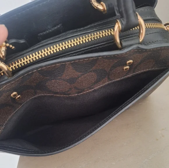 Coach Savannah Small Carryall Crossbody Bag Purse - Picture 4 of 9